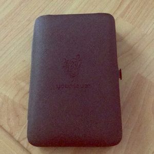 Younique makeup travel brush set and case